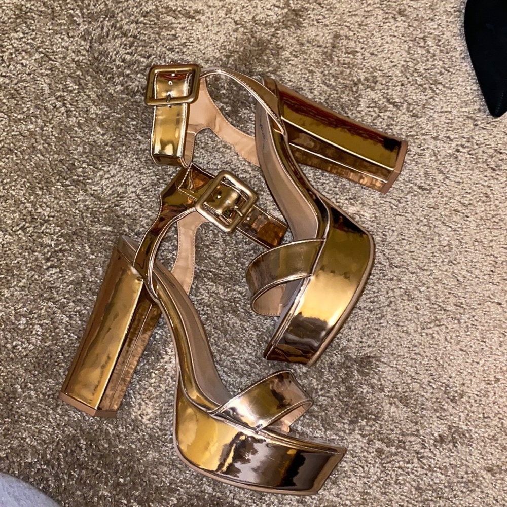 Rose Gold Metallic Platform Heels NWOT